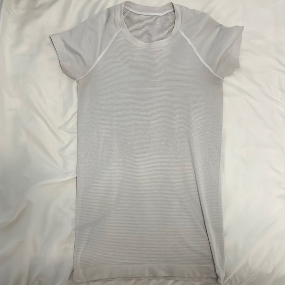 Lululemon Athletica Gray Fitted Short Sleeve T-Shirt
